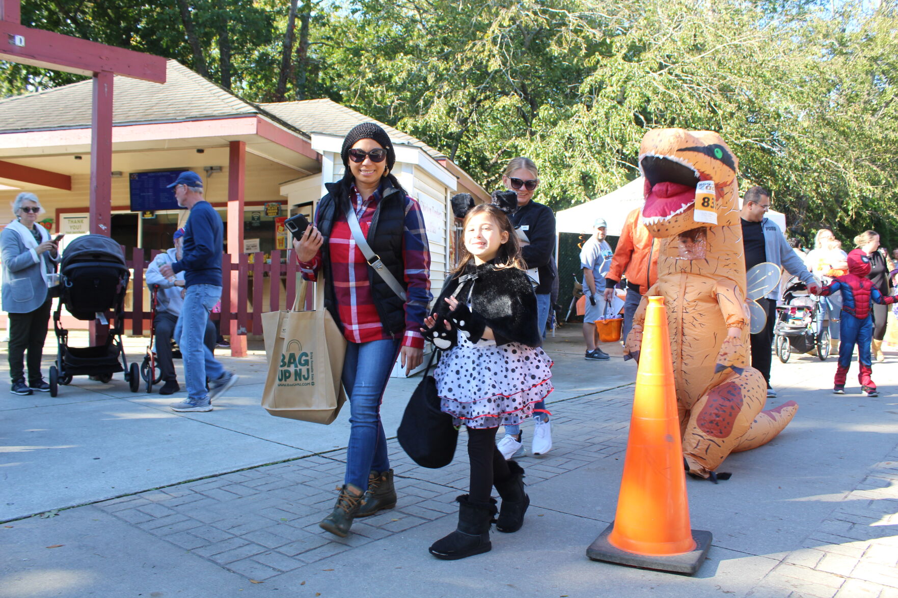 Boo at the Zoo_6566.JPG